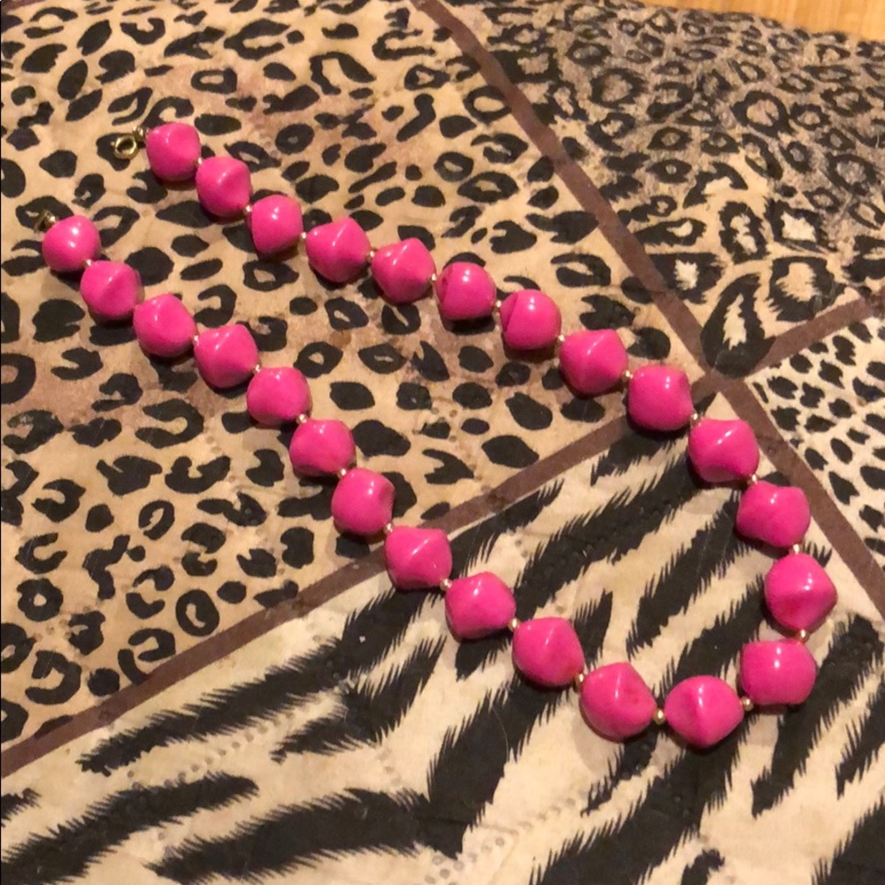 🌸Vintage pink beaded necklace
